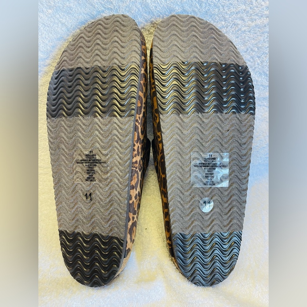 🐆 Universal Threads Leopard Animal Print Clogs M… - image 4